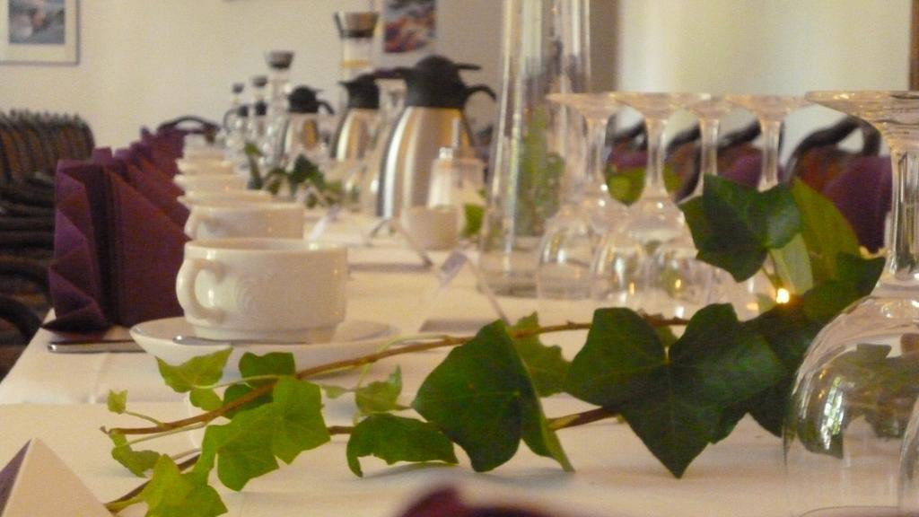 Hotel Und Restaurant Kranichsberg Woltersdorf  Екстериор снимка