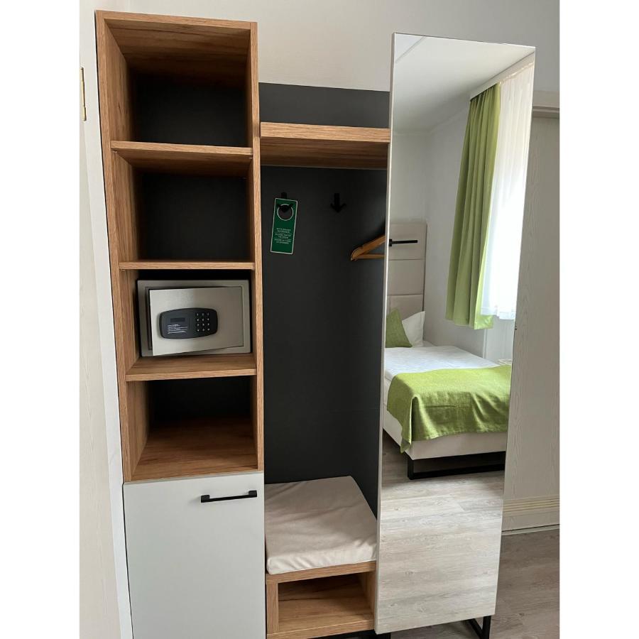 Hotel Und Restaurant Kranichsberg Woltersdorf  Екстериор снимка