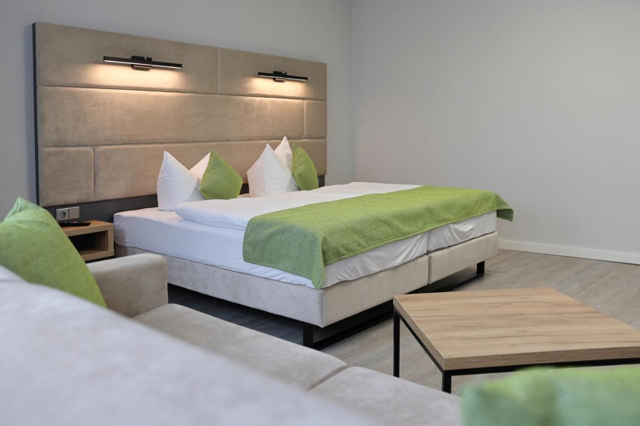 Hotel Und Restaurant Kranichsberg Woltersdorf  Екстериор снимка