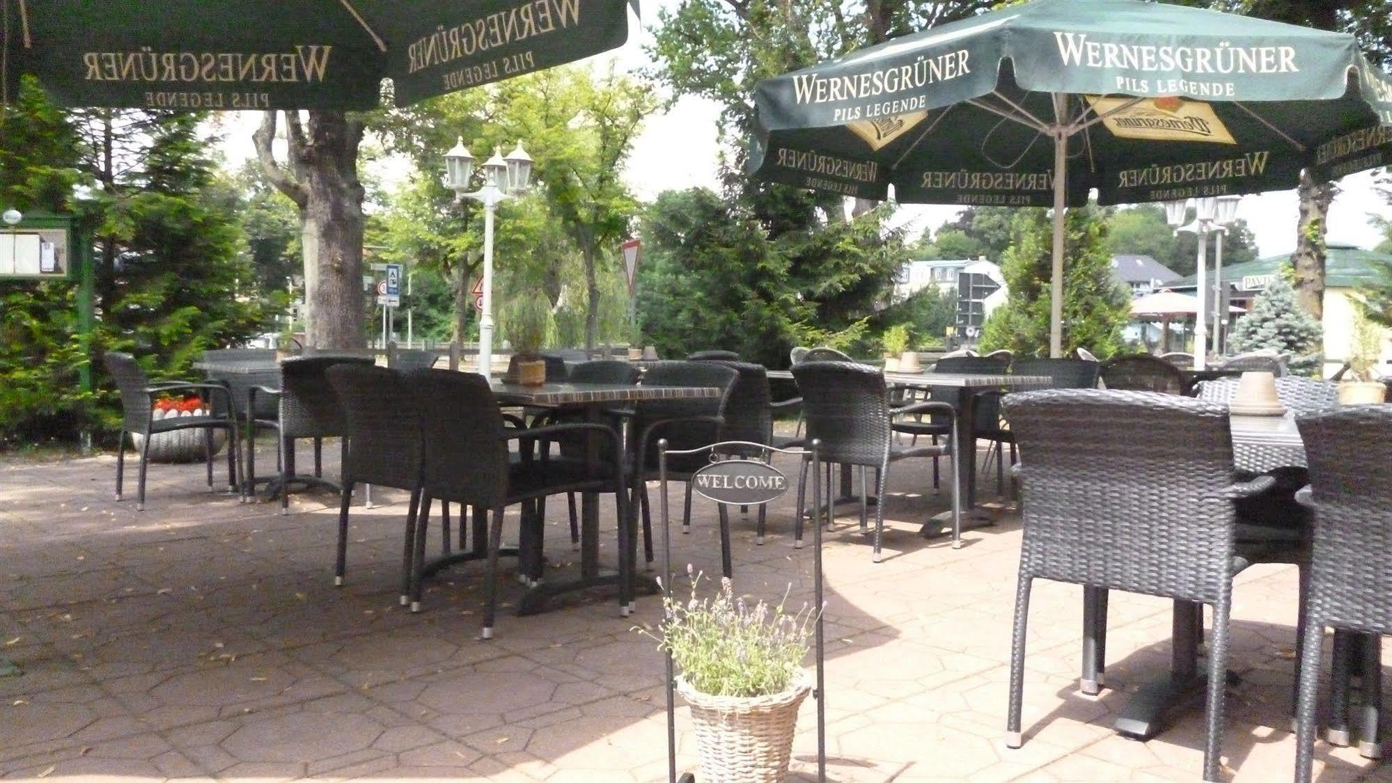 Hotel Und Restaurant Kranichsberg Woltersdorf  Екстериор снимка
